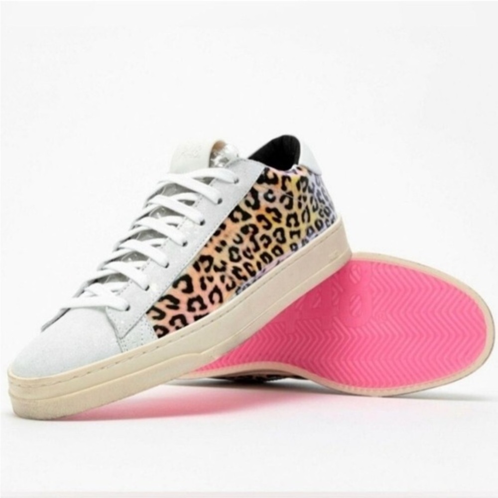 *NEW* P448 Jack Hologram Low Top Sneaker, Leopard Hologram, size 7